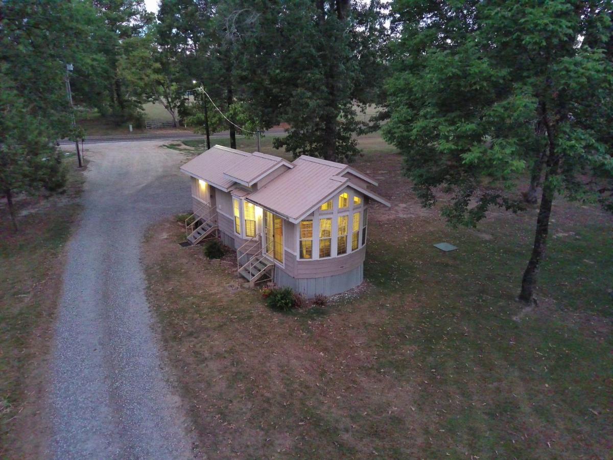 Berry Patch Cottage Longview Exterior photo