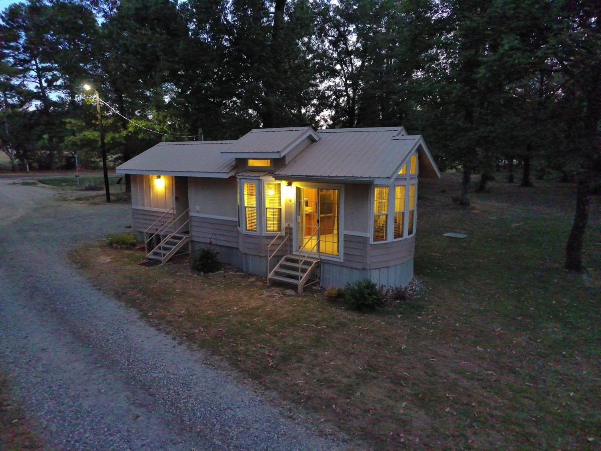 Berry Patch Cottage Longview Exterior photo